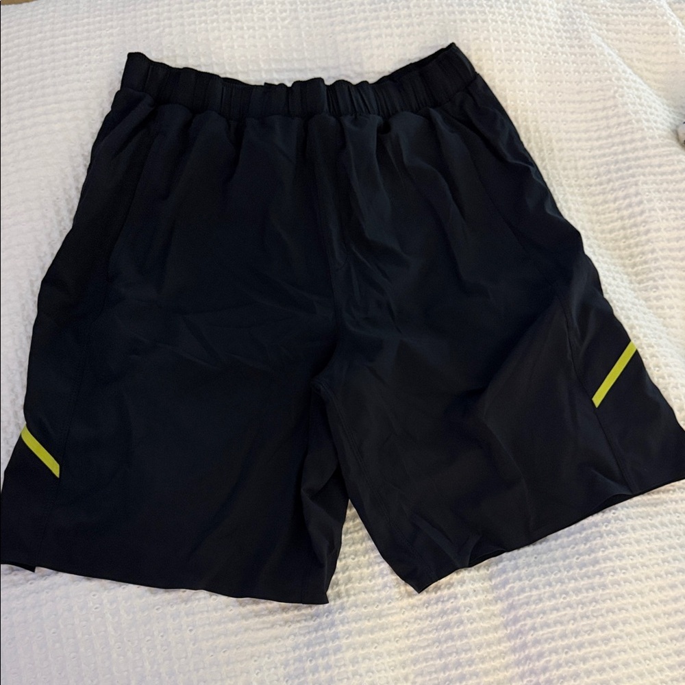 Men's Black Athletic Shorts with Reflective Accent
